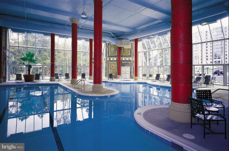 19385 Cypress Ridge Terrace, Unit 1014 Leesburg, VA 20176 - Photo 8 of 30 Indoor Pool