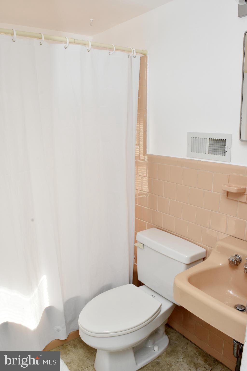 6201 Old Washington Road Elkridge, MD 21075 - Photo 22 of 30 Bath