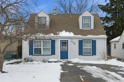 $194,000 | 426 Alpine Drive, Round Lake, IL 60073