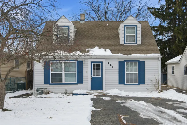 $194,000 | 426 Alpine Drive, Round Lake, IL 60073