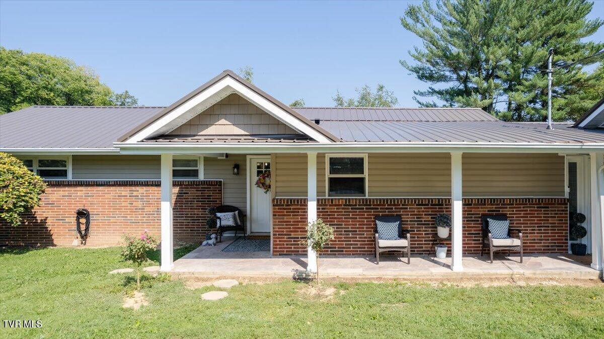 521 V I Ranch Road Bristol, TN 37620 - Photo 4 of 61 04-WBP-VI-Ranch-Rd-4