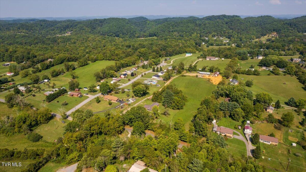 521 V I Ranch Road Bristol, TN 37620 - Photo 5 of 61 05-WBP-VI-Ranch-Rd-5