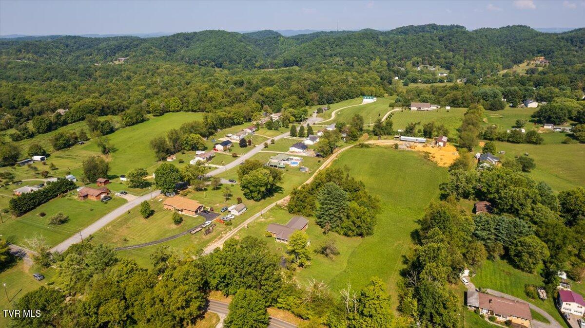 521 V I Ranch Road Bristol, TN 37620 - Photo 6 of 61 06-WBP-VI-Ranch-Rd-6