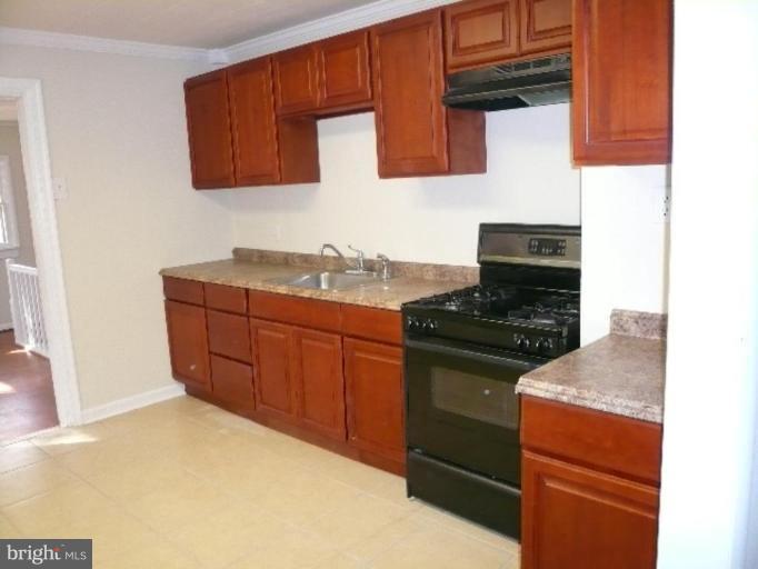 106 Alcock Road Essex, MD 21221 - Photo 2 of 5 Kitchen