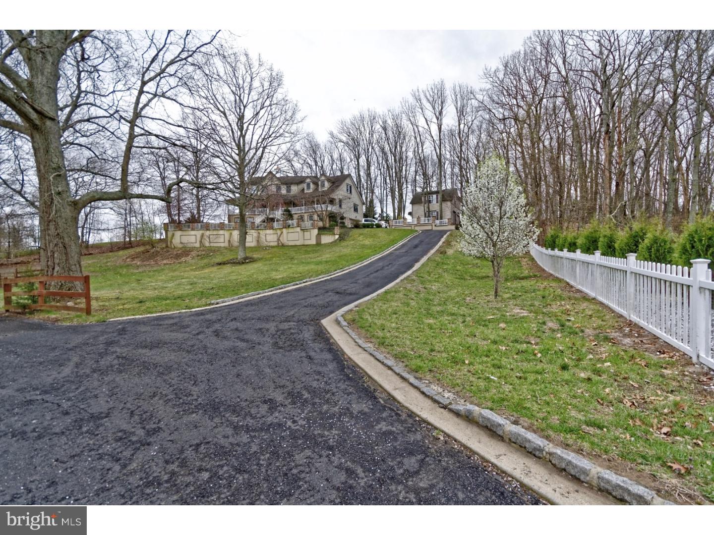 442 Lewistown Road Juliustown, NJ 08022 - Photo 1 of 24