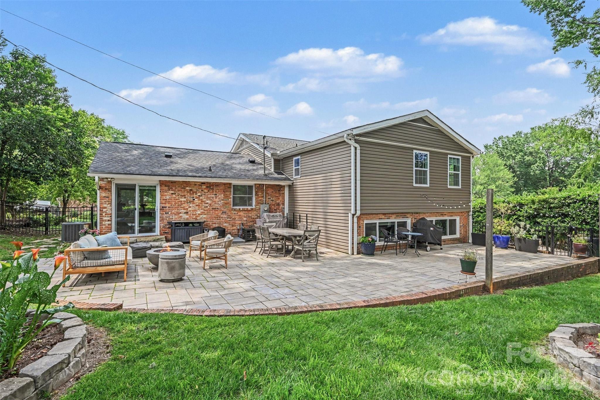 4931 Seacroft Road Charlotte, NC 28210 - Photo 26 of 31 Gallery Image 26