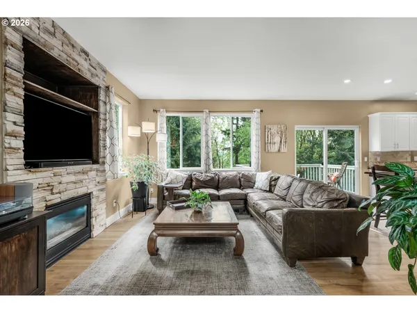 $639,000 | 15023 Southeast Diamond Drive, Clackamas, OR 97015