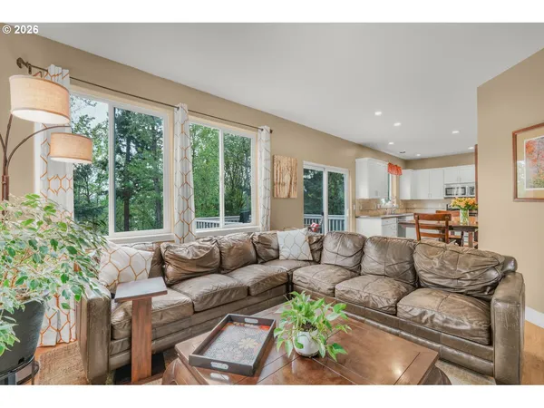 $639,000 | 15023 Southeast Diamond Drive, Clackamas, OR 97015