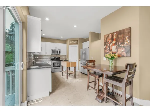 $639,000 | 15023 Southeast Diamond Drive, Clackamas, OR 97015