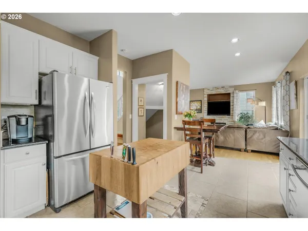 $639,000 | 15023 Southeast Diamond Drive, Clackamas, OR 97015