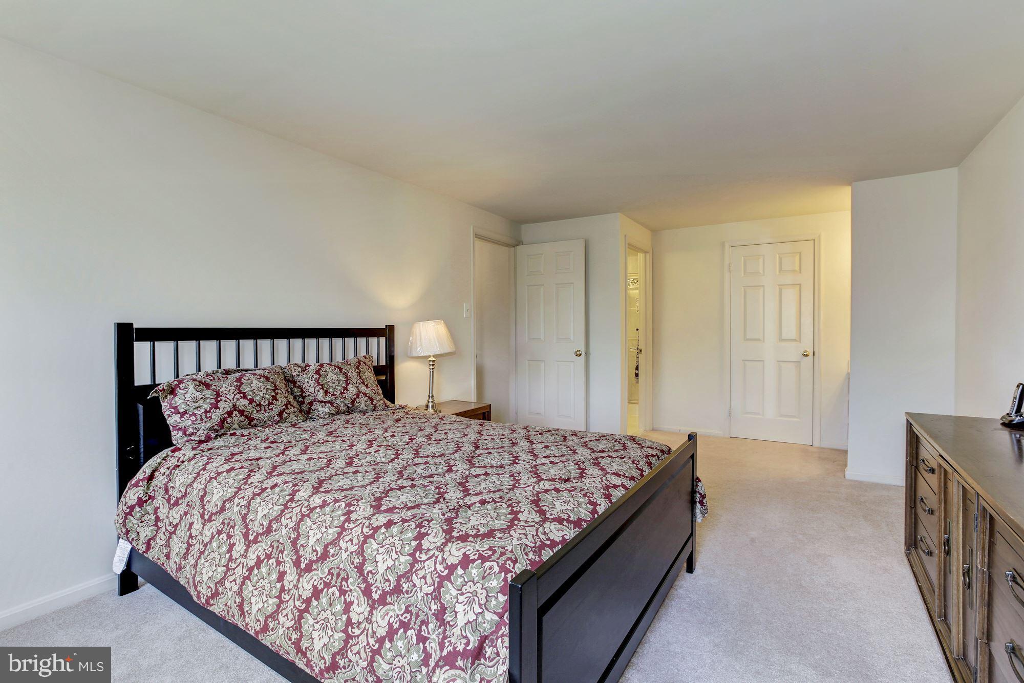 1611 Spottsworth Way Silver Spring, MD 20905 - Photo 15 of 30 Space for larger furniture