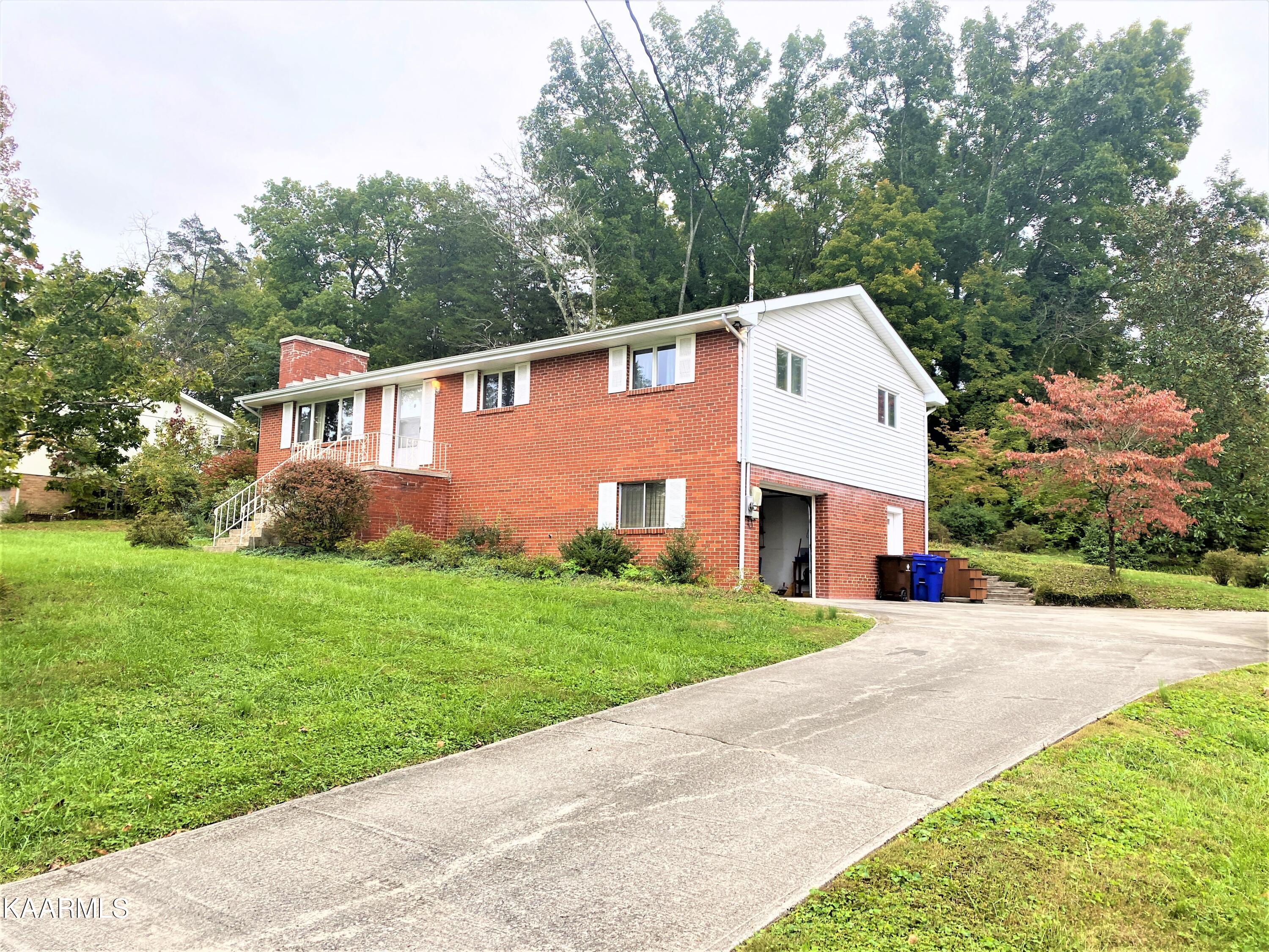 110 Cooper Circle Oak Ridge, TN 37830 - Photo 2 of 38 IMG_4036