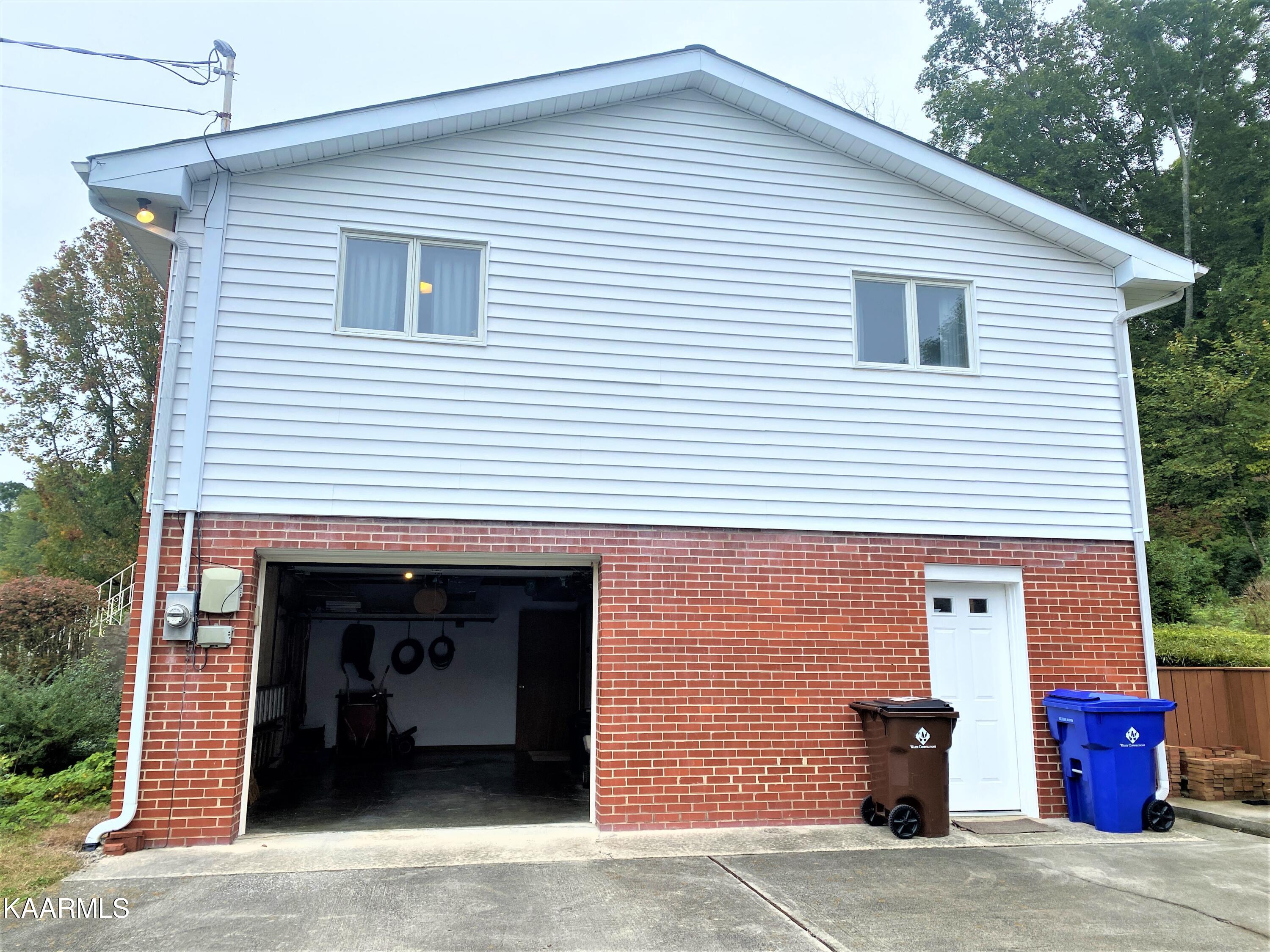 110 Cooper Circle Oak Ridge, TN 37830 - Photo 3 of 38 IMG_4038