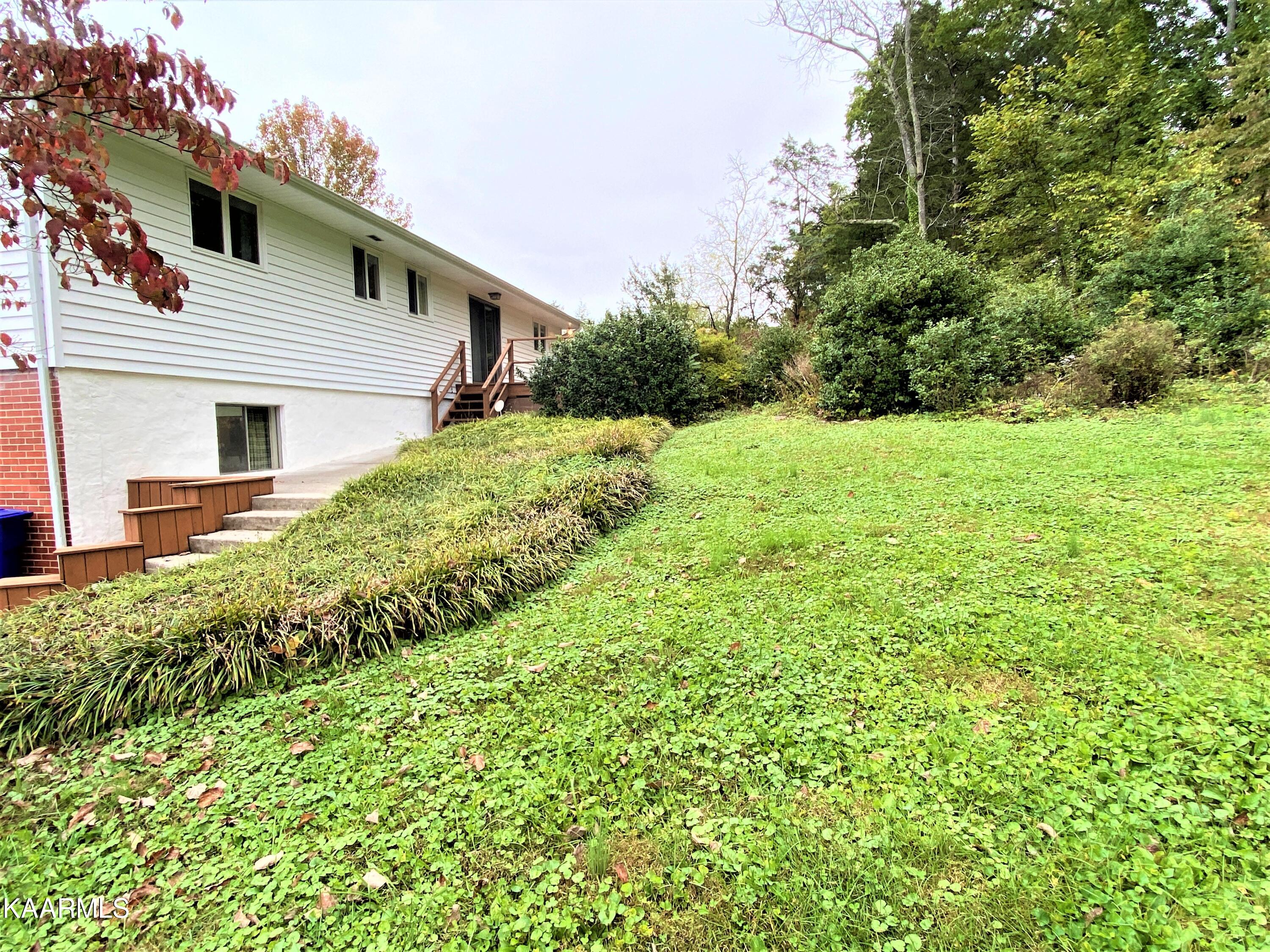 110 Cooper Circle Oak Ridge, TN 37830 - Photo 5 of 38 IMG_4040