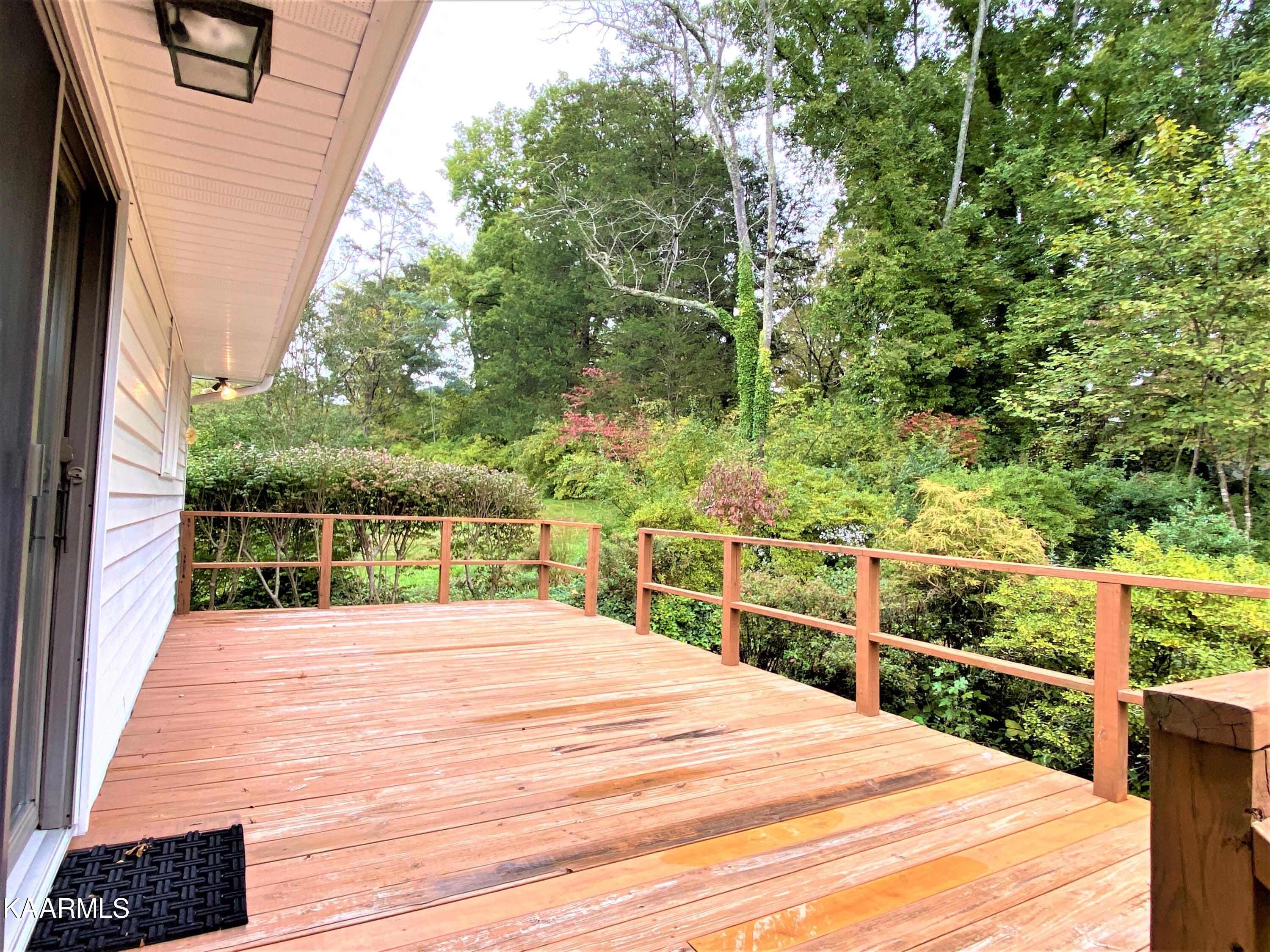 110 Cooper Circle Oak Ridge, TN 37830 - Photo 6 of 38 IMG_4041