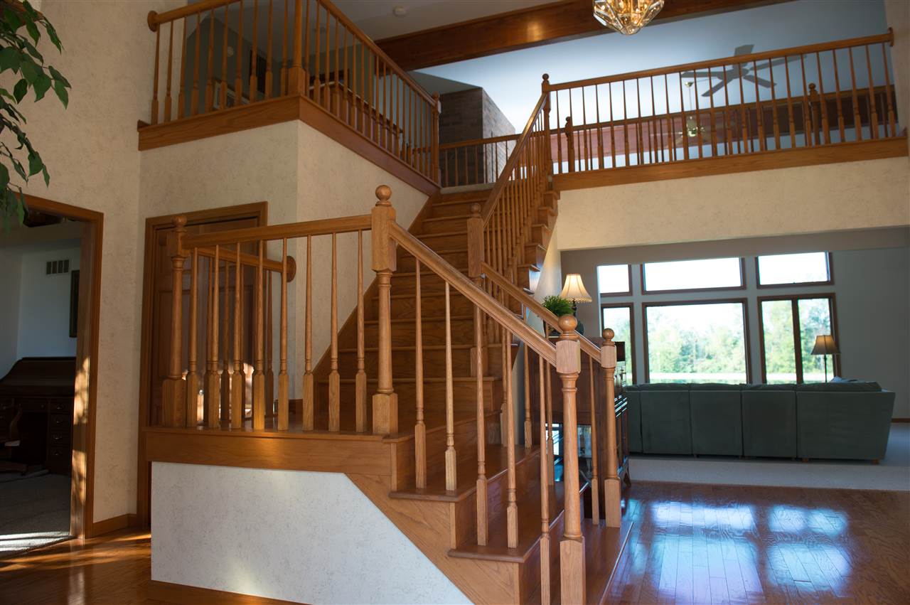 6110 Hartzell Road Fort Wayne, IN 46816 - Photo 2 of 36