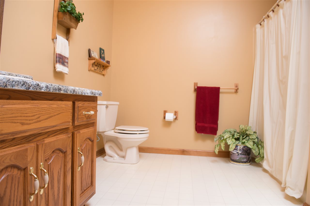 6110 Hartzell Road Fort Wayne, IN 46816 - Photo 24 of 36