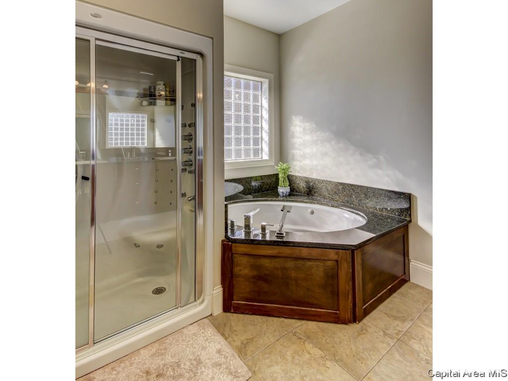 4400 Cricket Point Springfield, IL 62711 - Photo 25 of 33