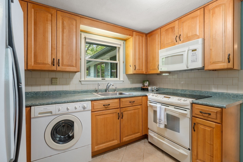 5 Sunset Road Maynard, MA 01754 - Photo 12 of 42