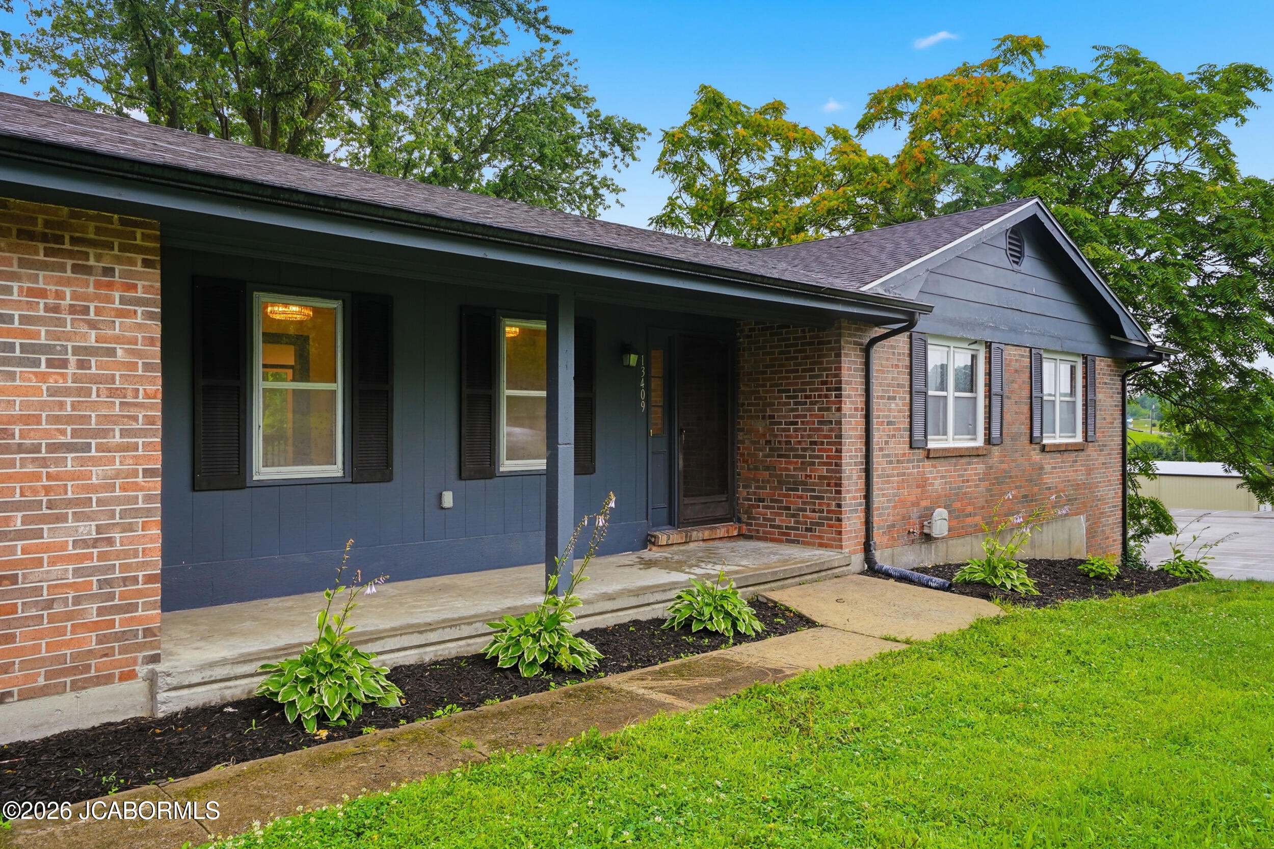 13409 Rte C Russellville, MO 65074 - Photo 2 of 40