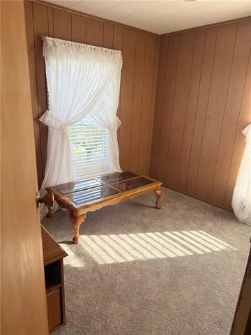 $185,000 | 426 South Oak Street, Ottawa, KS 66067