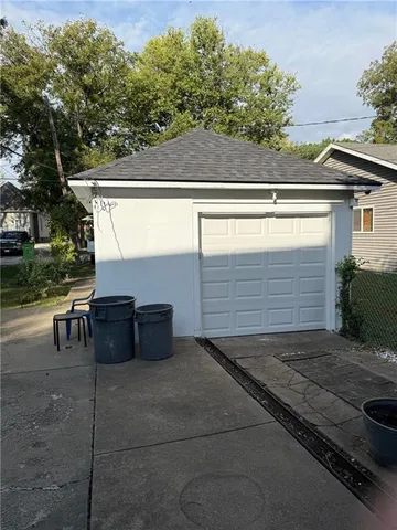 $185,000 | 426 South Oak Street, Ottawa, KS 66067