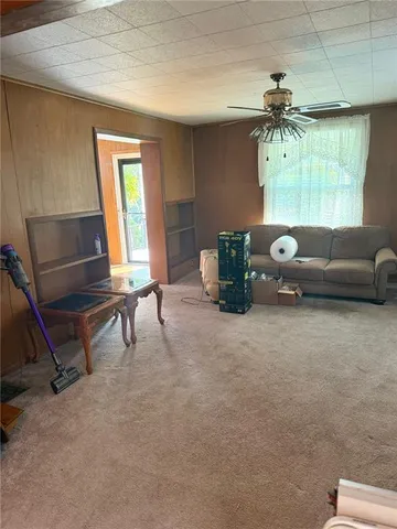 $185,000 | 426 South Oak Street, Ottawa, KS 66067