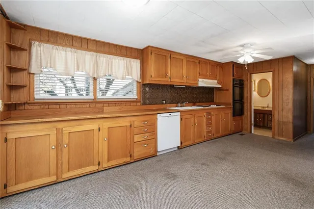 $185,000 | 426 South Oak Street, Ottawa, KS 66067