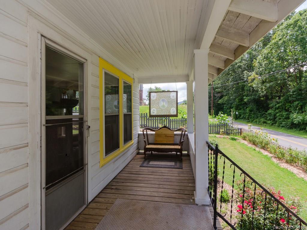 87 Lowe Street Canton, NC 28716 - Photo 2 of 18 Gallery Image 2