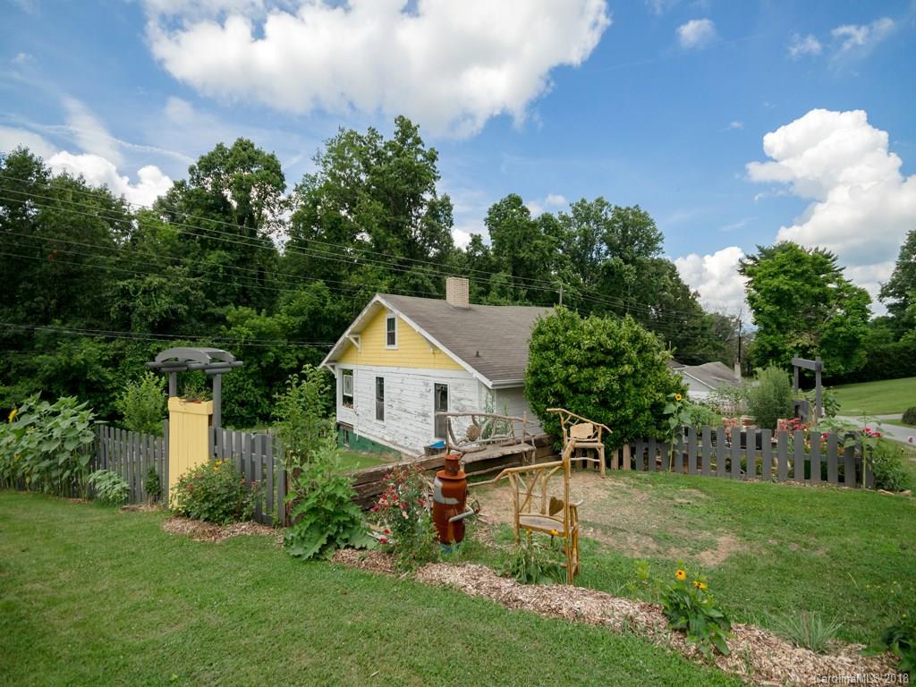 87 Lowe Street Canton, NC 28716 - Photo 17 of 18 Gallery Image 17