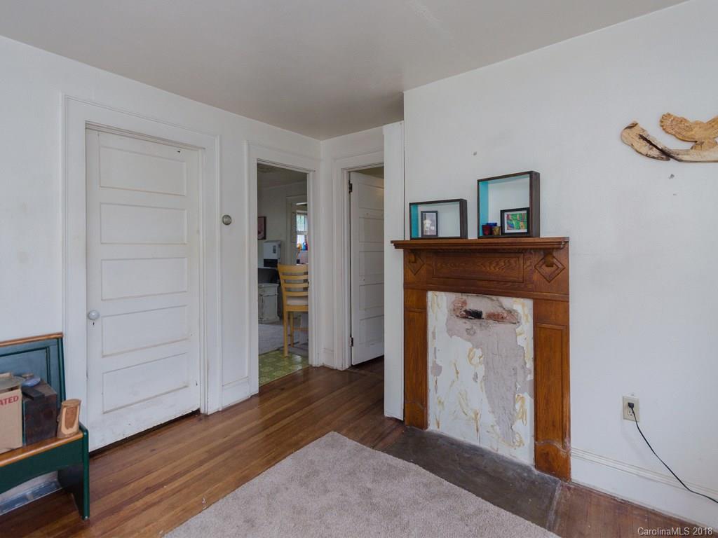 87 Lowe Street Canton, NC 28716 - Photo 5 of 18 Gallery Image 5
