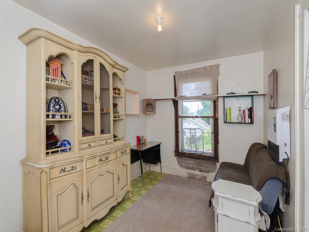 87 Lowe Street Canton, NC 28716 - Photo 8 of 18 Gallery Image 8