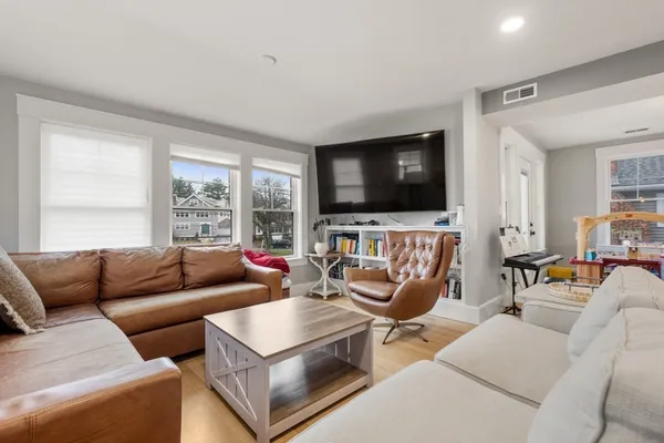 $1,250,000 | 22-24 Carver Road East, Unit 22, Watertown, MA 02472