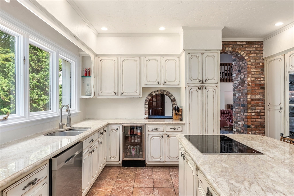 11 Fox Run Road Dover, MA 02030 - Photo 9 of 28