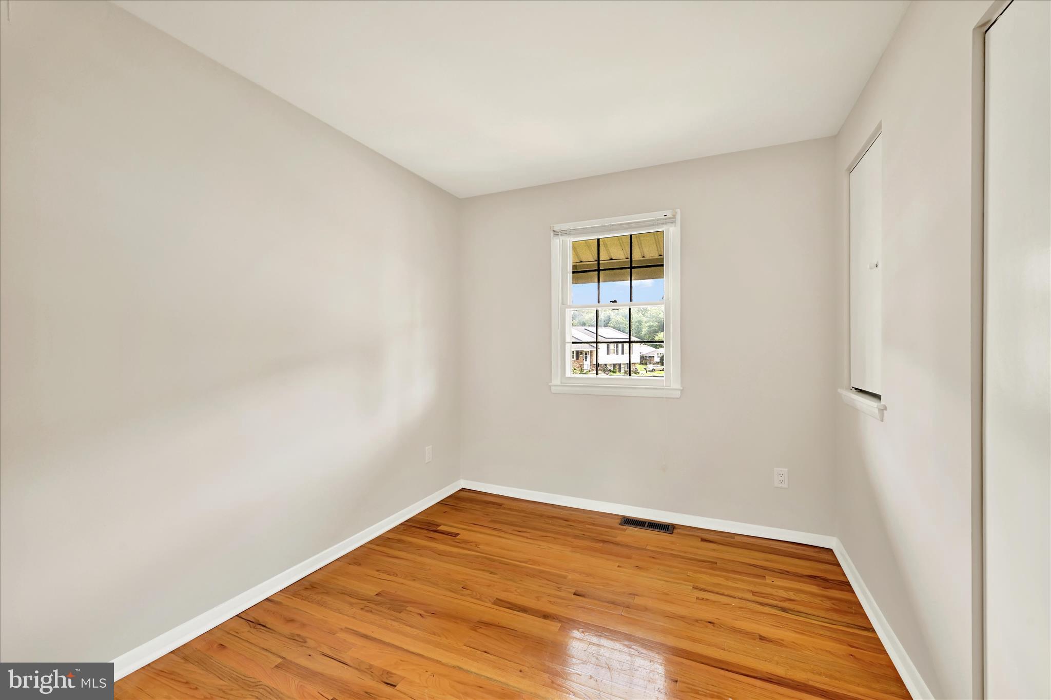 4700 Ebenezer Road Nottingham, MD 21236 - Photo 15 of 39 Bedroom 1