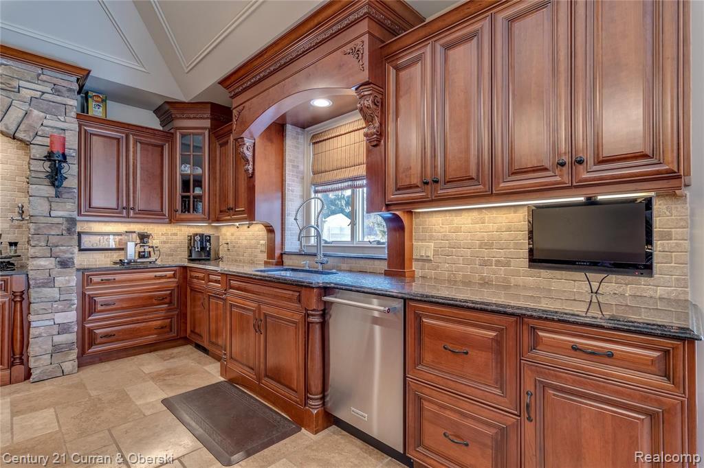 1335 North Livernois Road Rochester Hills, MI 48306 - Photo 15 of 56