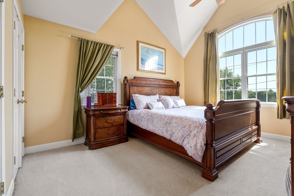 14 Carleton Road Waltham, MA 02451 - Photo 18 of 32 Gallery Image 18