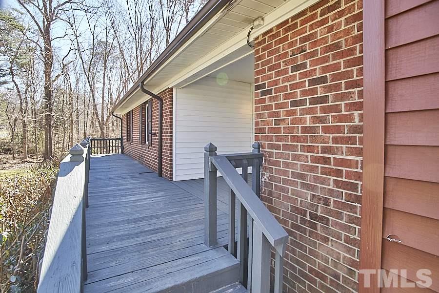 5605 Roslyn Road Durham, NC 27712 - Photo 3 of 30