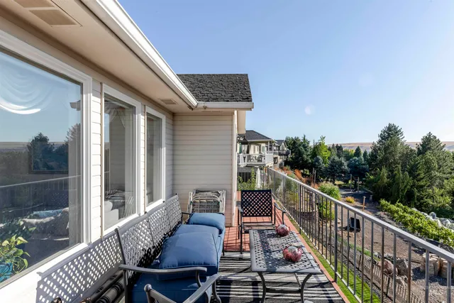 $550,000 | 331 Reservoir Drive, Lewiston, ID 83501