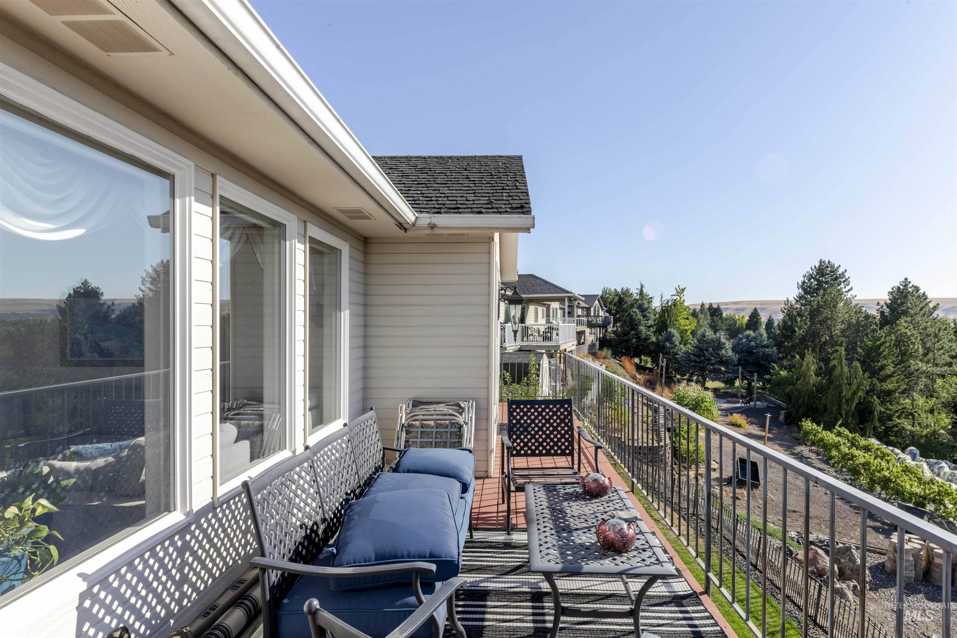 331 Reservoir Drive Lewiston, ID 83501 - Photo 33 of 42 View of balcony