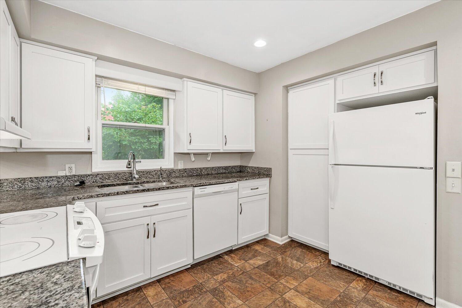 2900 Barney Road Kalamazoo, MI 49004 - Photo 12 of 45 14-WM2900barney-9