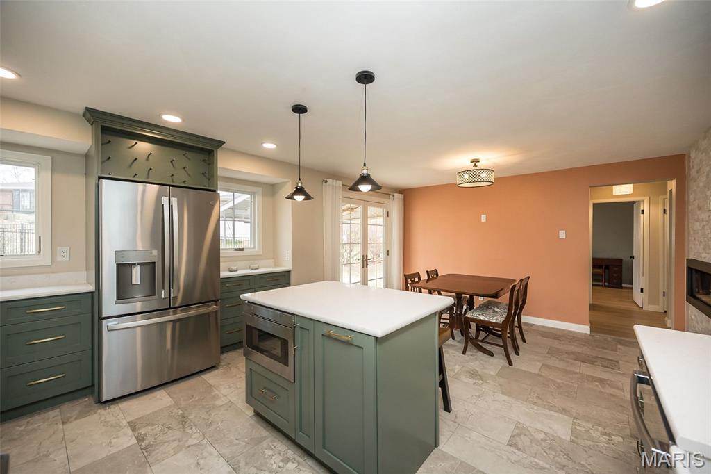4107 Hummingbird Court St. Louis, MO 63123 - Photo 12 of 25