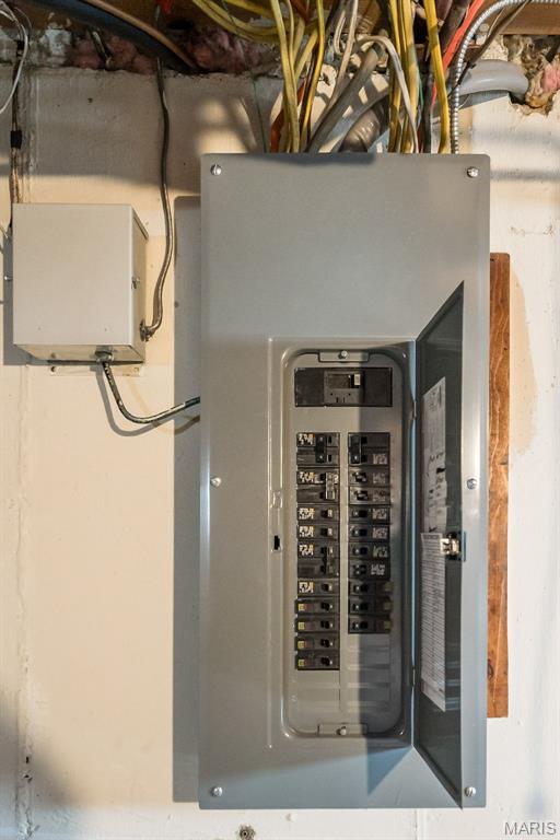 4107 Hummingbird Court St. Louis, MO 63123 - Photo 21 of 25