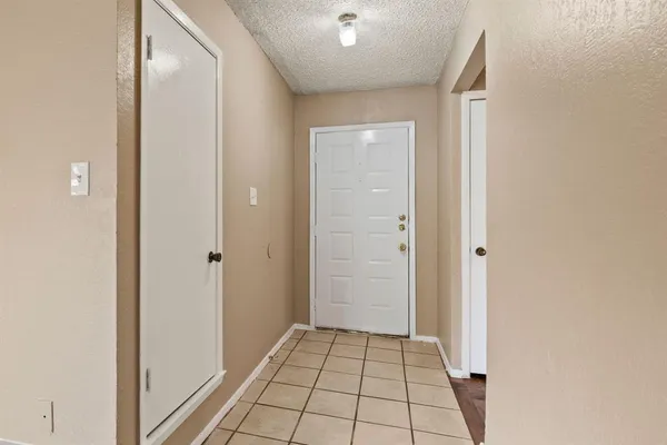 $1,795 | 6333 Scott Court, Watauga, TX 76148