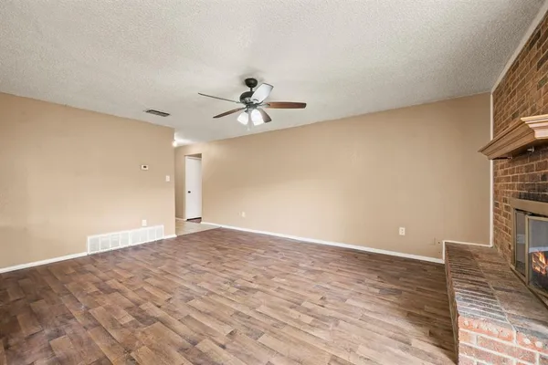 $1,795 | 6333 Scott Court, Watauga, TX 76148