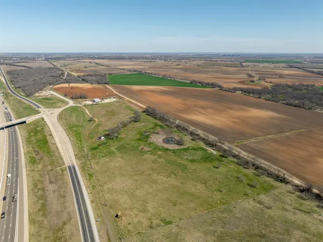 $700,000 | Tbd Tbd I-35, Abbott, TX 76621