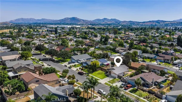 $679,000 | 989 Oakdale Street, Corona, CA 92878