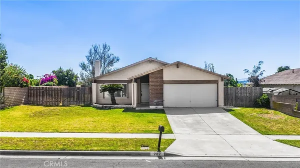 $679,000 | 989 Oakdale Street, Corona, CA 92878