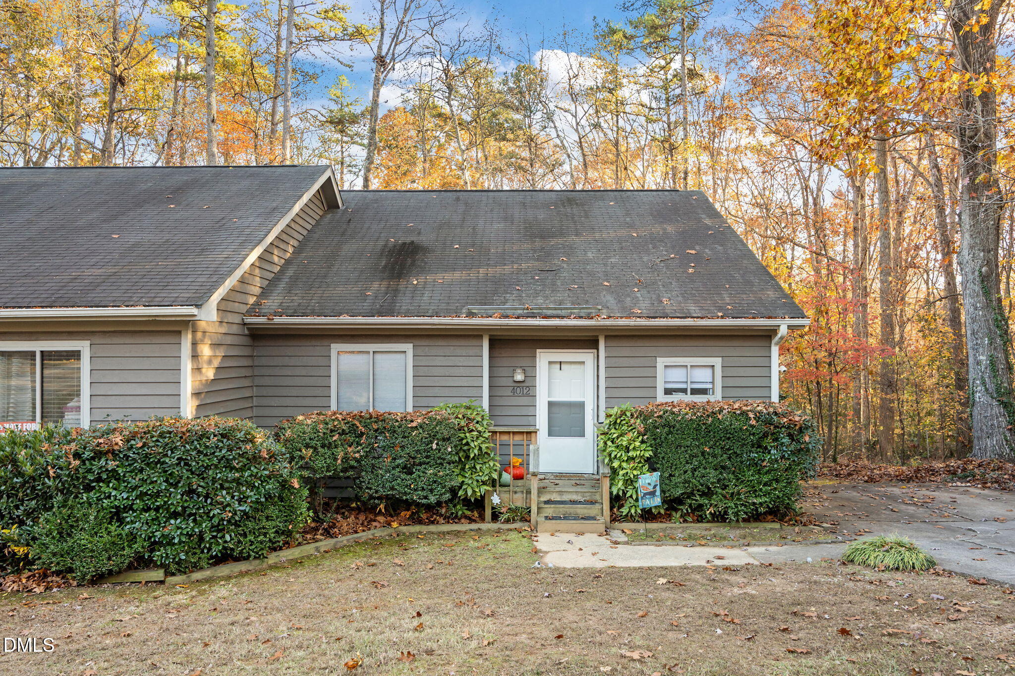 4012 Arckelton Drive Raleigh, NC 27612 - Photo 3 of 60 1-web-or-mls-IMG_5716