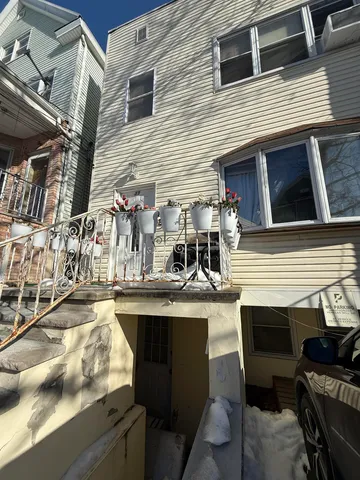$870,000 | 33 West 16th Street, Bayonne, NJ 07002